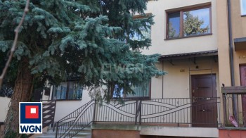 Dom na  sprzedaż Piotrków Trybunalski - Świetnie zlokalizowany segment.